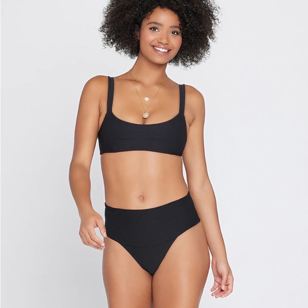 L*SPACE ECO CHIC REPREVE JESS BIKINI TOP BLACK